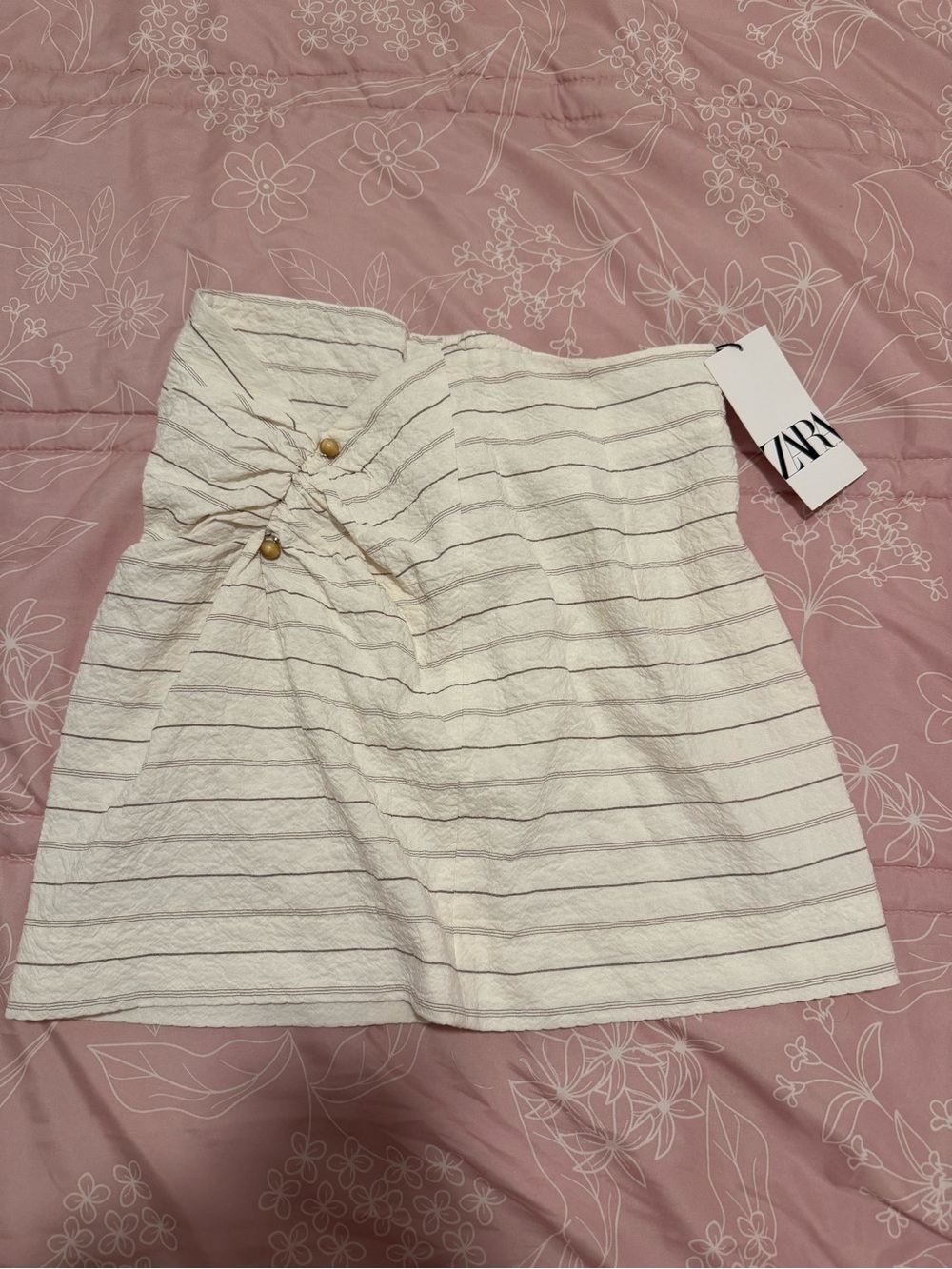 Zara Cream Mini Skirt with Thin Gray Stripes and Knot Detail